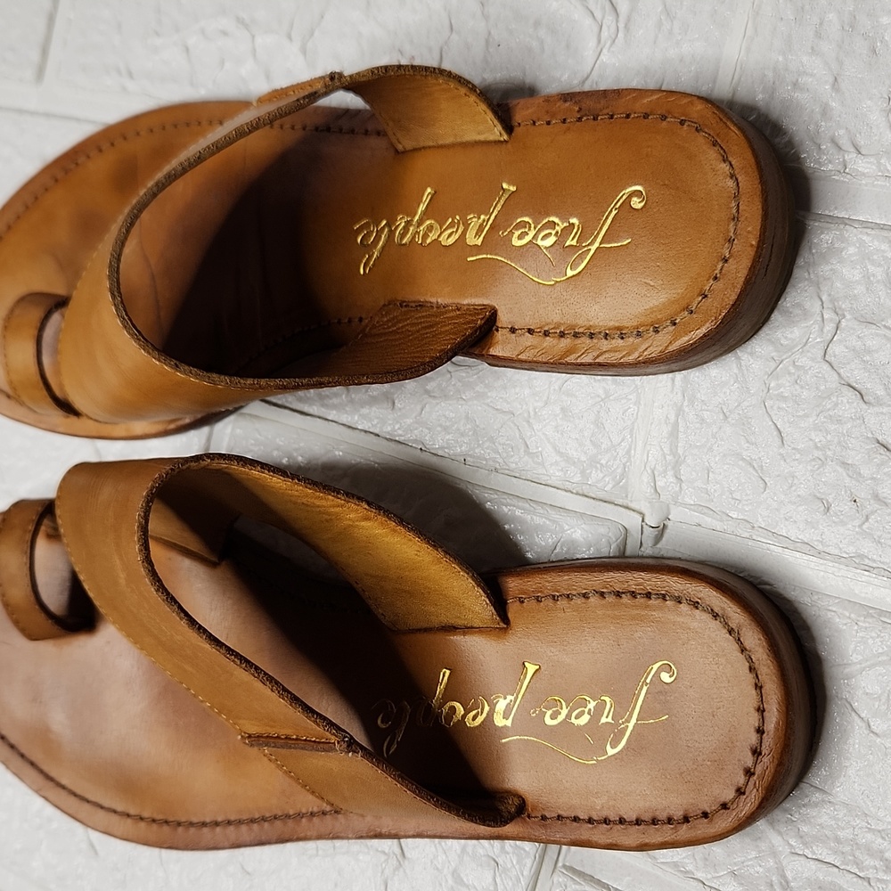 Free People Cognac Leather Toe-Loop Sandals - Picture 3 of 8
